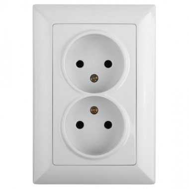 Фотография товара 'Эра Розетка Intro Solo 4-204-01 без заземления двойная 2х2P, 16А-250В, IP20, СУ, белый Б0053666'