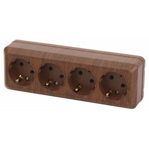 Фотография товара 'Эра Розетка Intro Quadro 2-208-10 четырехместная с заземлением 4х2P+E, 16А-250В, IP20, открытой установки, венге Б0051134'