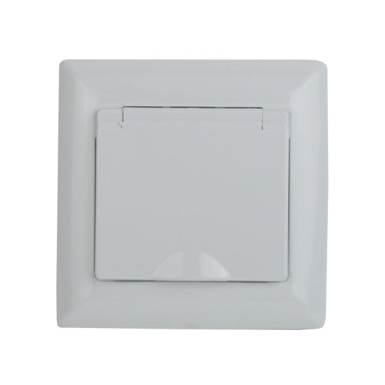 Фотография товара 'Эра Розетка Intro Solo 4-207-01 с заземлением 2P+E Schuko с крышкой шторками, 16А-250В, IP20, СУ, белый Б0053689'